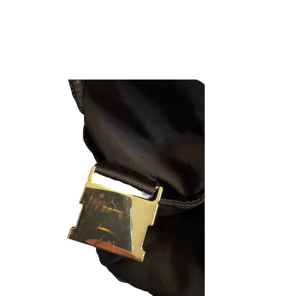 Tory Burch
Tory Burch Black Nylon and Leather
Messenger Bag - Picture 14 of 15